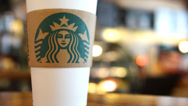 Inaugurazione del primo store Starbucks in Italia