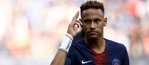 Real Madrid : Neymar s'éloigne pour 2019