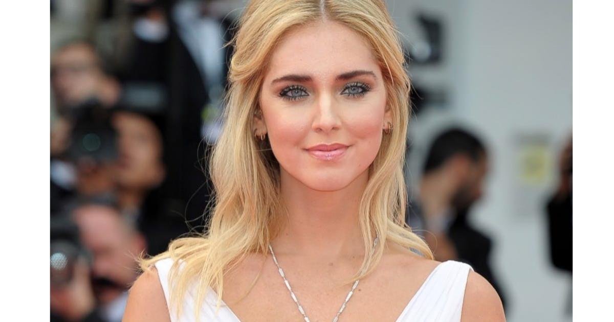 Gossip, Chiara Ferragni contro chi la invita a rifarsi il seno