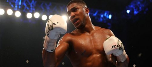 Anthony Joshua, campione mondiale dei pesi massimi versione Super WBA, IBF, IBO e WBO