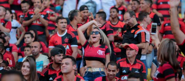 Torcedores prometem ficar 45 minutos em silêncio. Torcedores prometem ficar 45 minutos em silêncio.