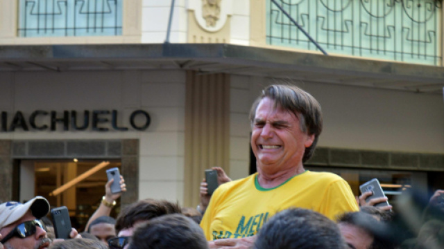 Brasile, ferito il candidato alle presidenziali Bolsonaro