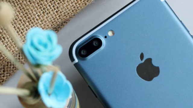 Frulla iPhone X: la nuova impresa di TechRax.