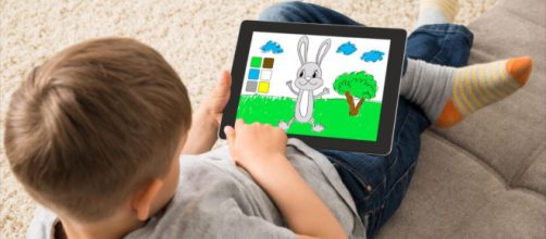 Bambini e app di giochi online