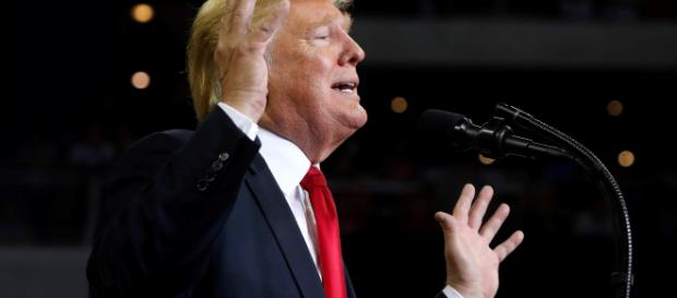 Trump demuestra su molestia por columna anónima del New York Times Trump demuestra su molestia por columna anónima del New York Times