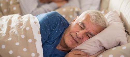 La calidad del sueño, según un estudio, podría ser un síntoma temprano del diagnostico del Alzheimer
