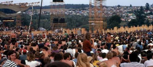 Joe Cocker performs at Woodstock 1969. [Image Woodstock Whisperer/Wikimedia]