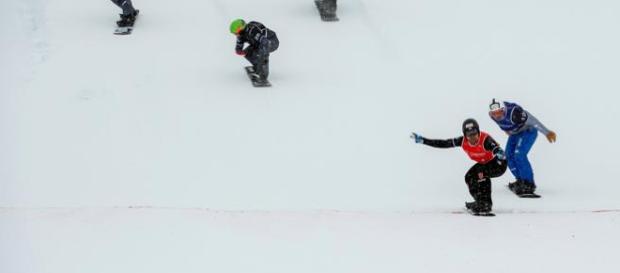 Cormayeur, 25enne cade dallo snowboard dopo un salto da una roccia e muore Cormayeur, 25enne cade dallo snowboard dopo un salto da una roccia e muore