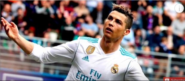 Cristiano Ronaldo (Imagem via Youtube) Cristiano Ronaldo (Imagem via Youtube)
