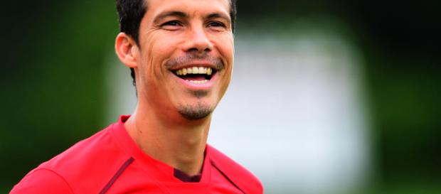 Hernanes reestreia com a camisa do São Paulo (reprodução spfc.net) Hernanes reestreia com a camisa do São Paulo (reprodução spfc.net)