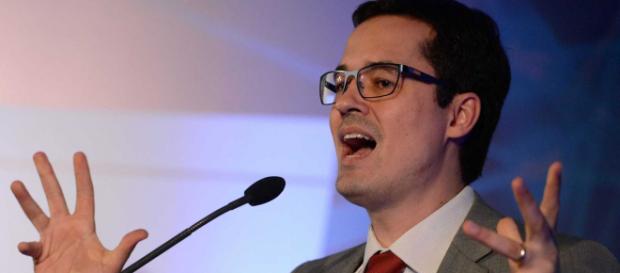 Procurador Deltan Dallagnol se manifestou contra decisão do presidente do STF sobre votação no Senado. (Foto: Fernando Frazão/Agência Brasil) Procurador Deltan Dallagnol se manifestou contra decisão do presidente do STF sobre votação no Senado. (Foto: Fernando Frazão/Agência Brasil)