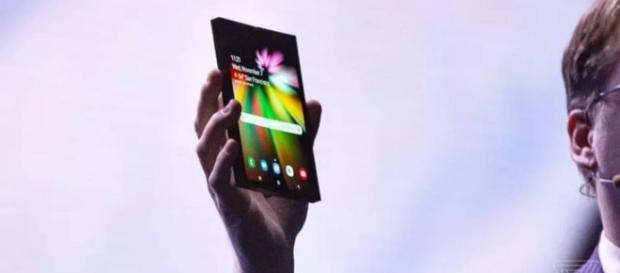 Un ragazzo cinese ha venduto un rene al mercato nero per comprarsi un iPhone e un iPad: dopo otto anni dall'espianto, è completamente invalido. Un ragazzo cinese ha venduto un rene al mercato nero per comprarsi un iPhone e un iPad: dopo otto anni dall'espianto, è completamente invalido.