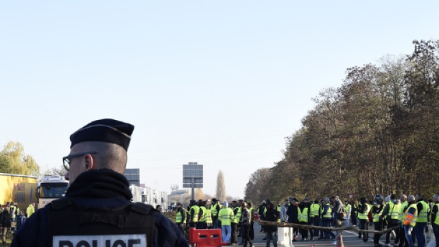 Gilets jaunes : la cagnotte pour les policiers blessés dépasse le million d'euros