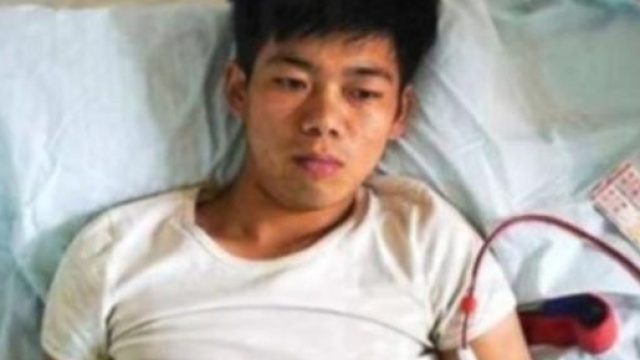 Xiao Wang oggi soffre di una grave forma di insufficienza renale.