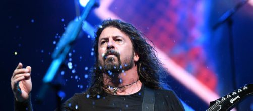 Dave Grohl Chugs Beer, Immediately Falls Off Stage | 104.1 Jack FM - radio.com
