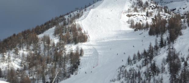 Al Tg1 il papà della bimba morta con uno slittiino su una pista nera: ieri un altro incidente mortale in montagna. Al Tg1 il papà della bimba morta con uno slittiino su una pista nera: ieri un altro incidente mortale in montagna.