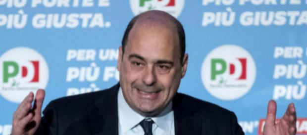Nicola Zingaretti scarica il simbolo Pd Nicola Zingaretti scarica il simbolo Pd
