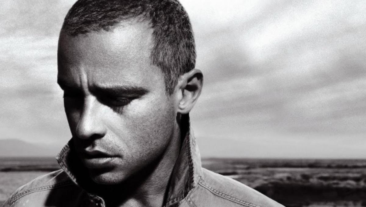 Eros Ramazzotti Foto Ose Sul Suo Profilo Subito Eliminate Forse E Stato Un Hacker