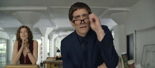 Jake Gyllenhaal plays an art critic who is introduced to some "killer art" with scary consequences. [Image Netflix UK & Ireland/YouTube]