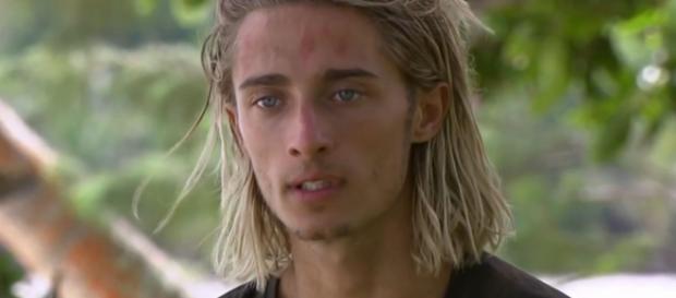 Dylan est moqué sur les réseaux sociaux après Big Bounce Dylan est moqué sur les réseaux sociaux après Big Bounce