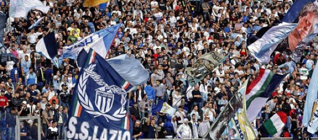 Lazio-Novara: dalla Curva Nord cori razzisti e antisemiti ... - laroma24.it Lazio-Novara: dalla Curva Nord cori razzisti e antisemiti ... - laroma24.it