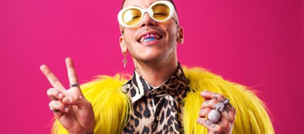 Sfera Ebbasta è indagato dalla Procura di Pescara. Blasting News Sfera Ebbasta è indagato dalla Procura di Pescara. Blasting News