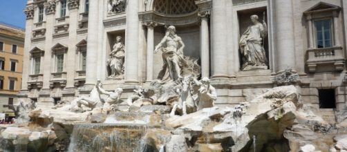 Fontana di Trevi, il Comune toglie le monetine alla Caritas e si ... - ilprimatonazionale.it