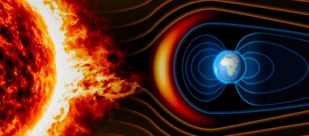 Il campo magnetico terrestre sta variando: inversione dei poli? Il campo magnetico terrestre sta variando: inversione dei poli?