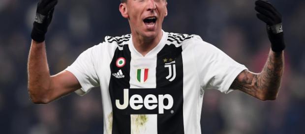 L'attaccante Mario Mandzukic salterà la finale di Supercoppa italiana L'attaccante Mario Mandzukic salterà la finale di Supercoppa italiana
