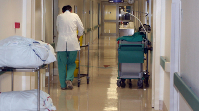 L'Aquila, donna ricoverata per meningite da mningococco - radiortm.it