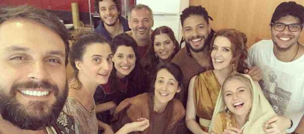 Ator Felipe Cunha, junto com outros atores da Reccord em novela Jesus (Foto/Reprdução) Ator Felipe Cunha, junto com outros atores da Reccord em novela Jesus (Foto/Reprdução)