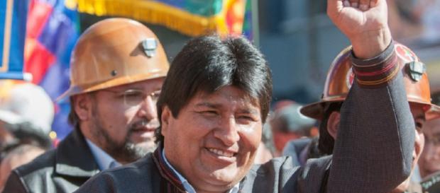 Il presidente boliviano Evo Morales criticato in patria dopo l'estradizione di Cesare Battisti Il presidente boliviano Evo Morales criticato in patria dopo l'estradizione di Cesare Battisti