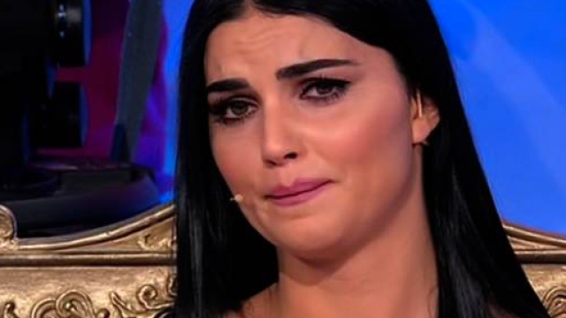 Anticipazioni Uomini e Donne: Teresa è vicina alla scelta. Il favorito è Andrea Dal Corso.