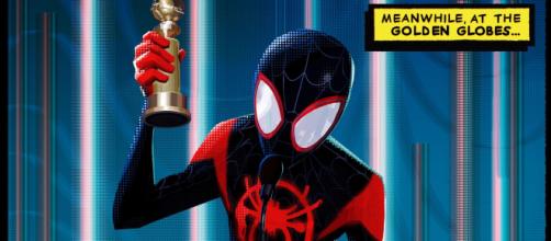 Miles Morales recebendo o Globo de Ouro de Melhor Animação. (Reprodução / Sony Pictures)
