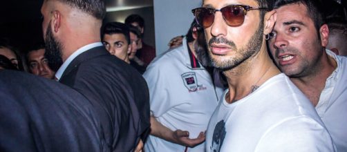 Fabrizio Corona interviene dopo l'intervista alla Provvedi