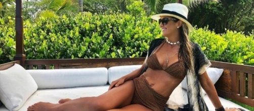 Ticiane, orgulhosa, posta foto mostrando a barriga de 3 meses (Reprodução/Instagram)