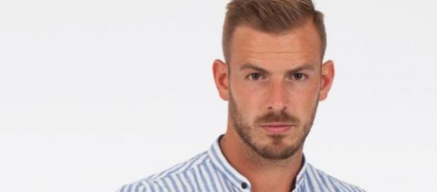 Julien Bert (LMvsMonde3) bloqué par la police tunisienne à l ... - melty.fr Julien Bert (LMvsMonde3) bloqué par la police tunisienne à l ... - melty.fr