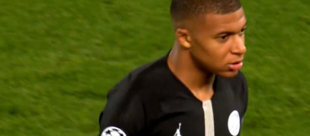Kylian Mbappé (Imagem via Youtube) Kylian Mbappé (Imagem via Youtube)