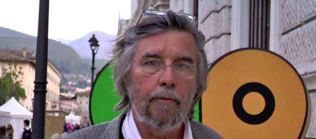 Scontro tra Piero Sansonetti e Alberto Torregiani su Cesare Battisti Scontro tra Piero Sansonetti e Alberto Torregiani su Cesare Battisti