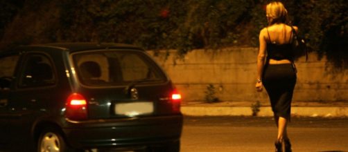 Rimini, 85enne multato dai vigili: era in auto con una 'signorina' | ilponte.com
