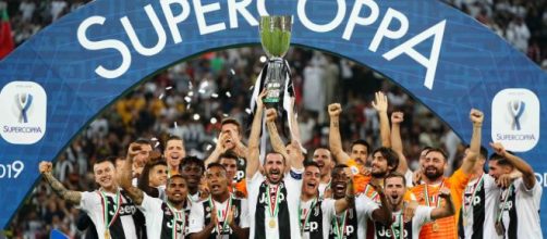 Ronaldo regala la Supercoppa alla Juve