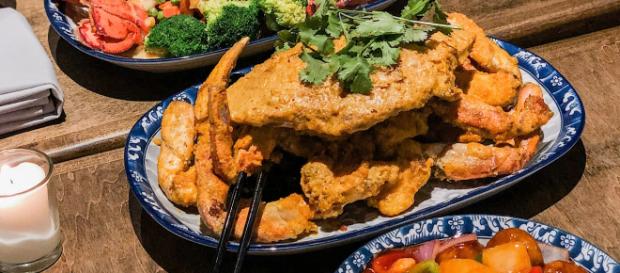 Chef Cheung Yuchun enjoys preparing meals at NYC's Little Alley restaurant. / Image via Cheung Yuchun, used with permission. Chef Cheung Yuchun enjoys preparing meals at NYC's Little Alley restaurant. / Image via Cheung Yuchun, used with permission.