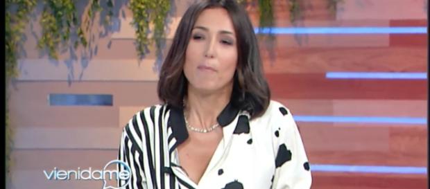 Vieni da me, Caterina Balivo scoppia in lacrime per la tragedia dell’hotel Rigopiano Vieni da me, Caterina Balivo scoppia in lacrime per la tragedia dell’hotel Rigopiano