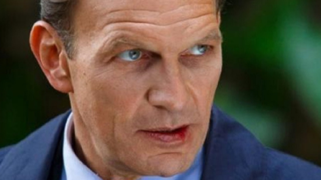 Anticipazioni Un posto al Sole: Roberto lotta per la vita