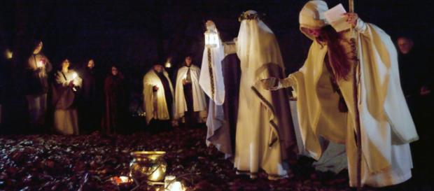 Neopaganesimo e donne, il ritorno delle streghe | Corriere.it - corriere.it Neopaganesimo e donne, il ritorno delle streghe | Corriere.it - corriere.it