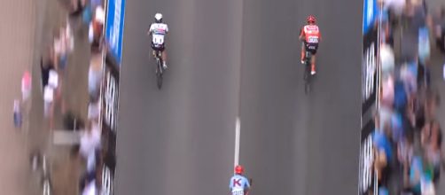 La volata tra Impey e Bevin nella quarta tappa del Tour Down Under