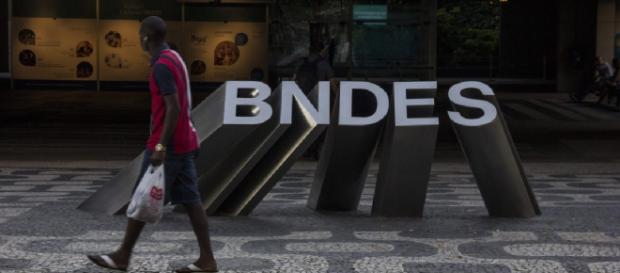 Bando emprestou ano passado o equivalente a quase 1% do PIB (Crédito: Luiz Souza/NurPhoto) Bando emprestou ano passado o equivalente a quase 1% do PIB (Crédito: Luiz Souza/NurPhoto)