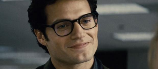Clark Kent (Foto - Reprodução) Clark Kent (Foto - Reprodução)