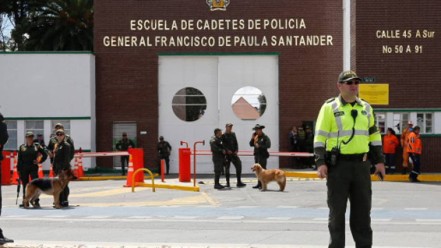 Bogotà, attentato alla scuola di polizia: 21 vittime.