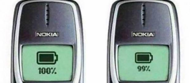 Baterias de celular já não são como antigamente (Reprodução: BoredPanda) Baterias de celular já não são como antigamente (Reprodução: BoredPanda)